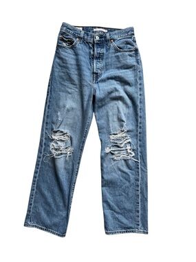 Levi’s Quality Premium  Distressed Straight-Leg Jeans in Light Blue